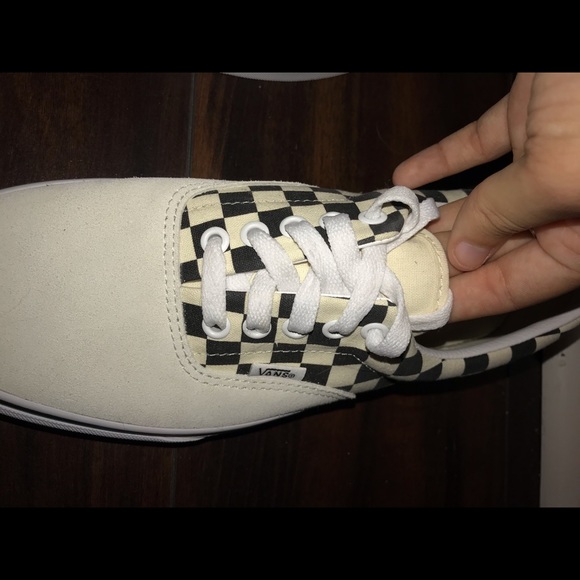 checkered vans - Picture 3 of 4